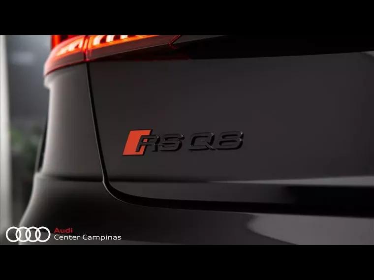 Audi RS Q8 Preto 9