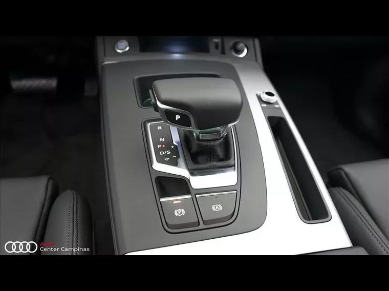 Audi Q5 Cinza 16