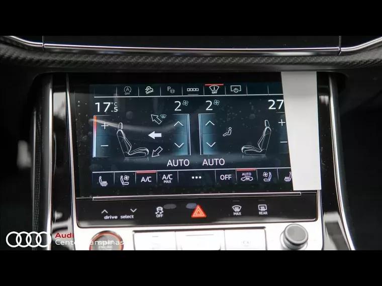 Audi RS Q8 Preto 19