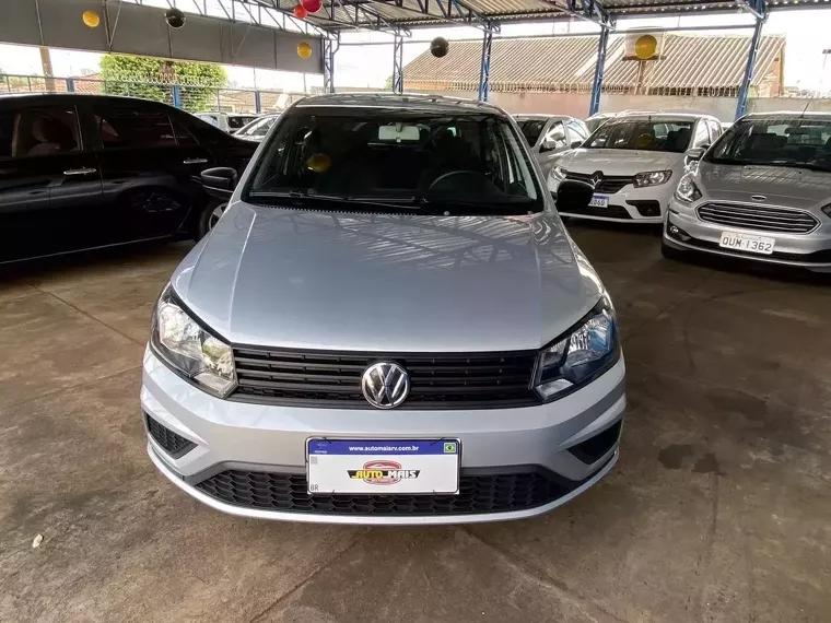 Volkswagen Gol Prata 1